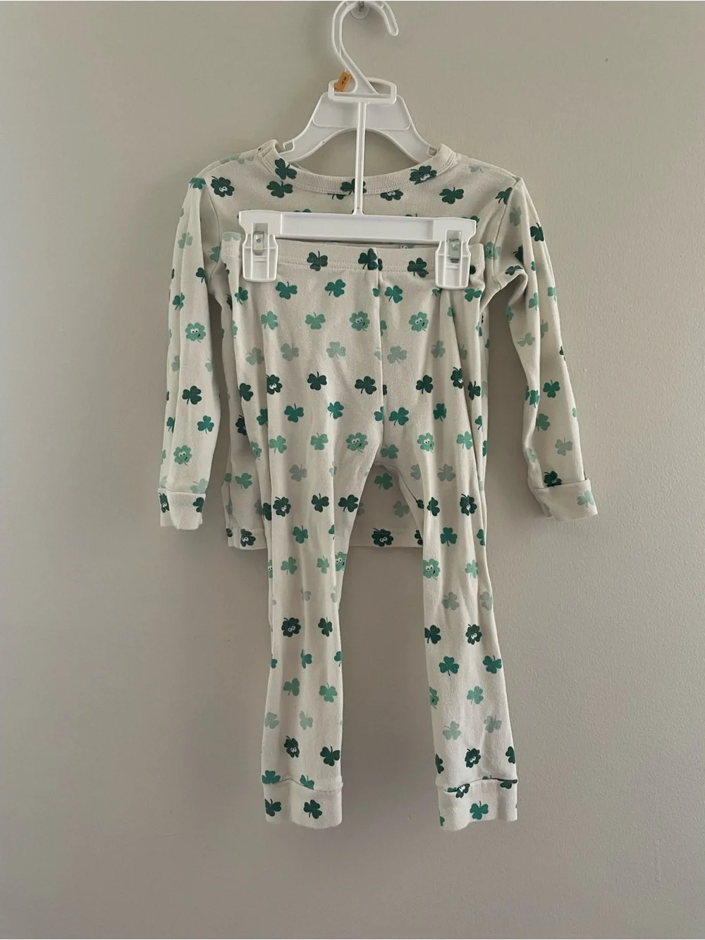 Baby Gap 3T Unisex Shamrock PJ Set